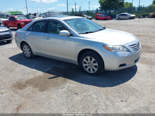 Salvage Toyota Camry Image