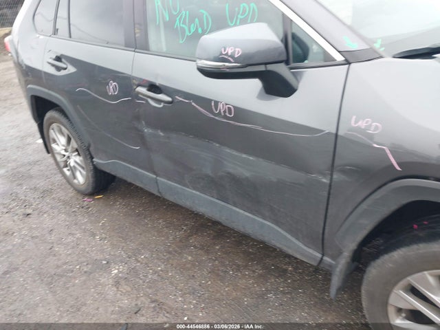 Toyota RAV4 Xle Premium