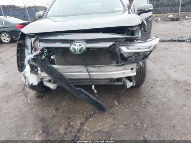 Toyota RAV4 Xle Premium