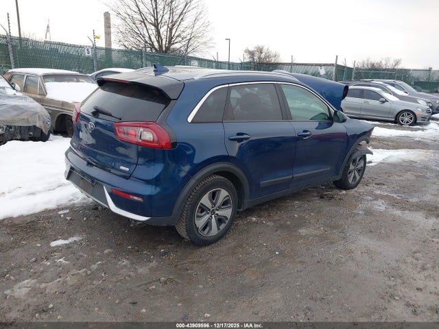 Kia Niro Lx