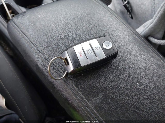 Kia Niro Lx