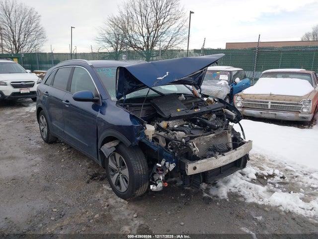 Salvage Kia Niro Image
