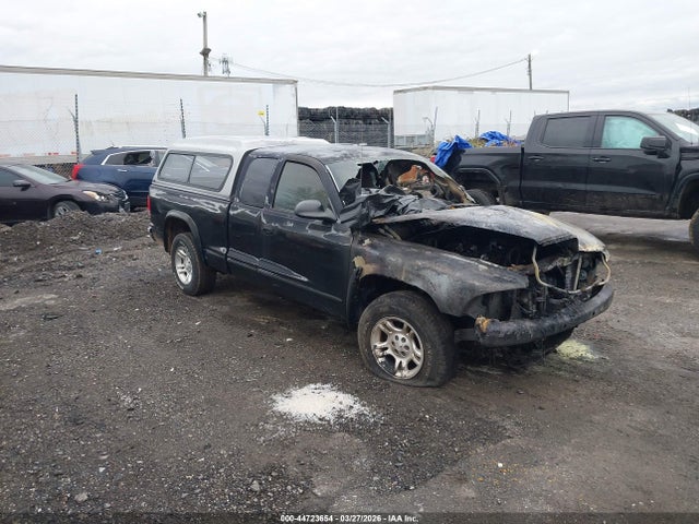 Salvage Dodge Dakota Image