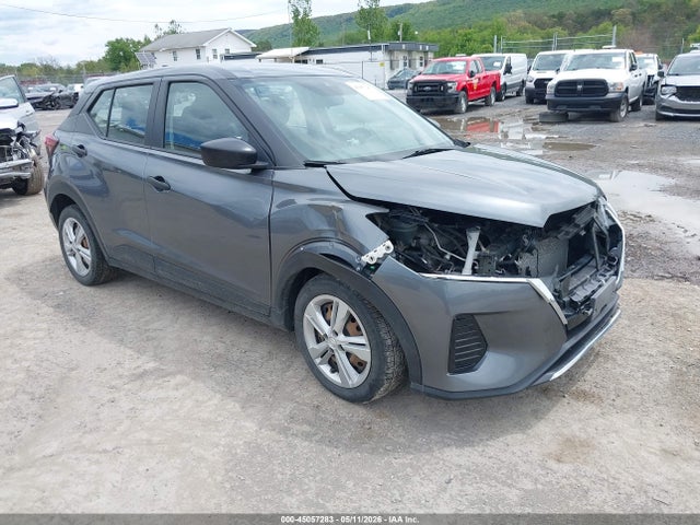 Salvage Nissan Kicks Image