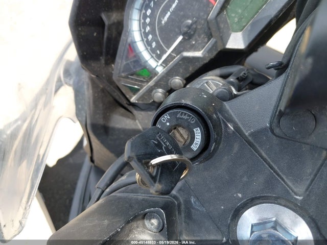 Kawasaki Ex300 B