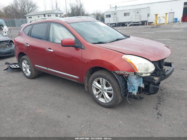 Salvage Nissan Rogue Image