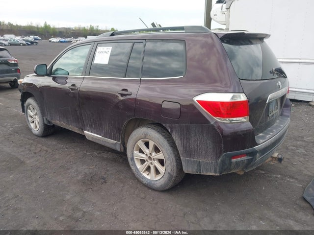 Toyota Highlander Base Plus V6