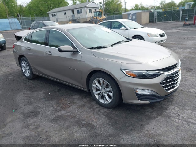 Salvage Chevrolet Malibu Image