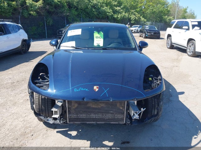 Porsche Macan S