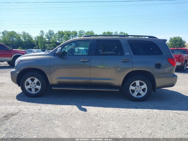 Toyota Sequoia Sr5 5.7l V8