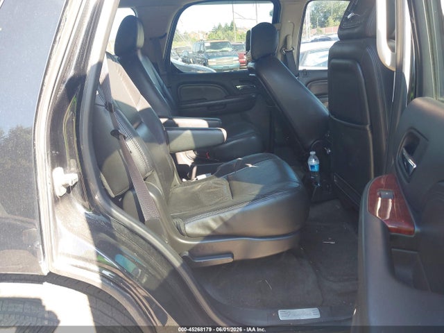 Cadillac Escalade Premium