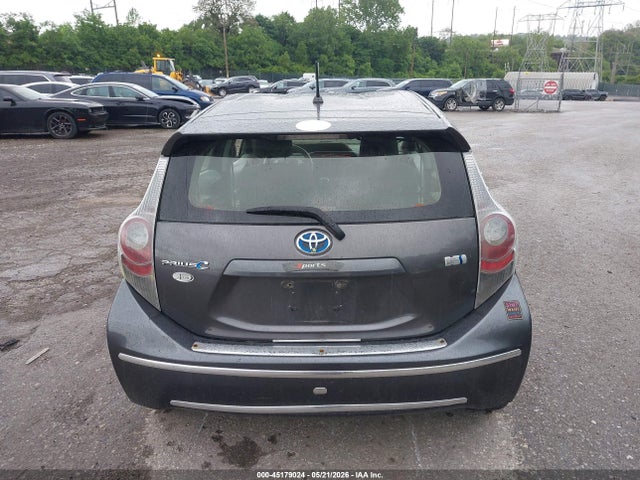 Toyota Prius c Two