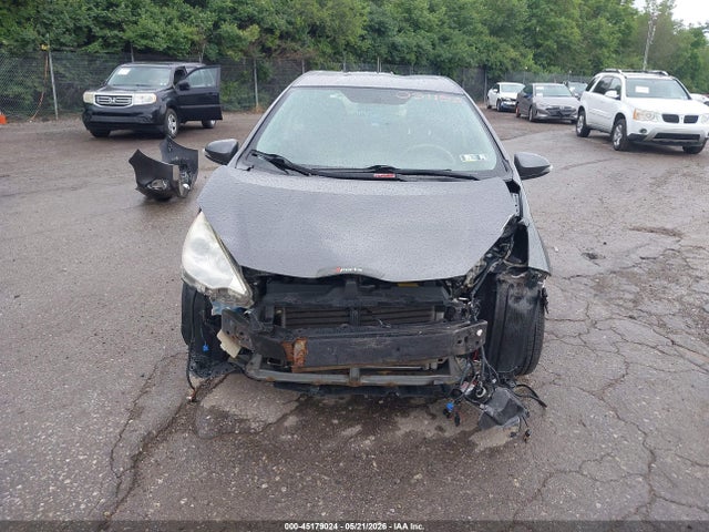 Toyota Prius c Two