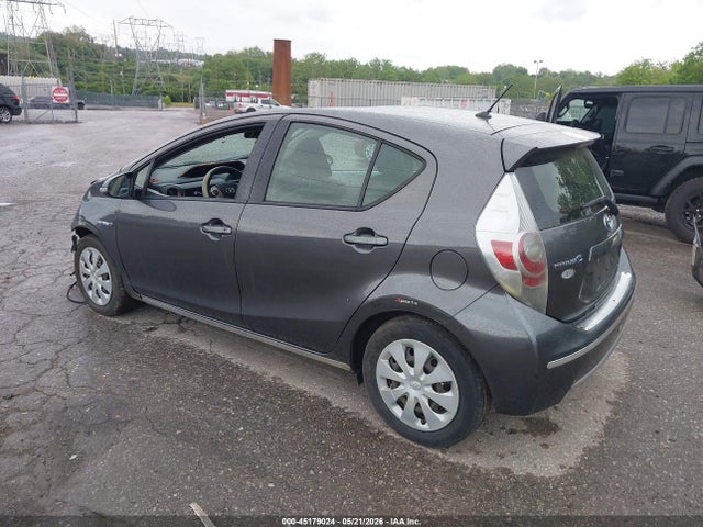 Toyota Prius c Two