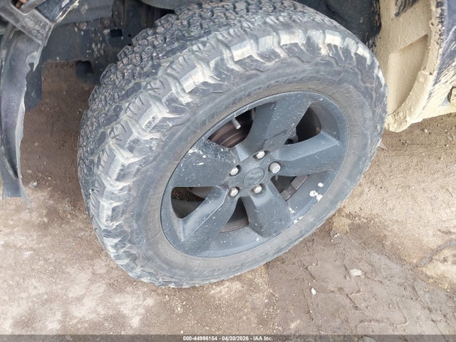 Ram 1500 Express  4x4 5'7 Box