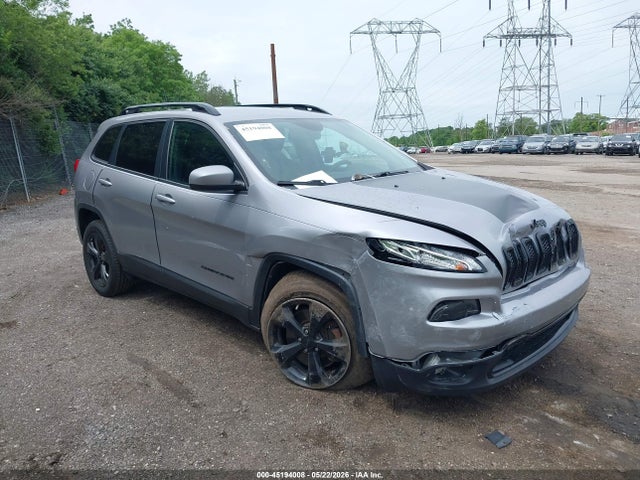 Salvage Jeep Cherokee Image