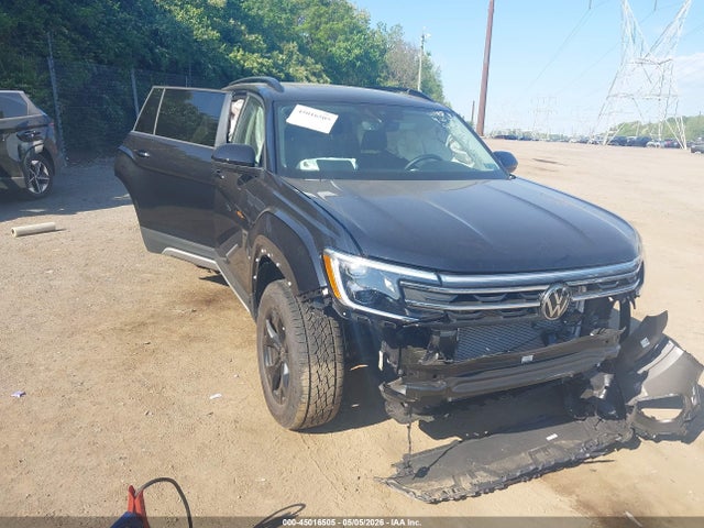 Salvage Volkswagen Atlas Image