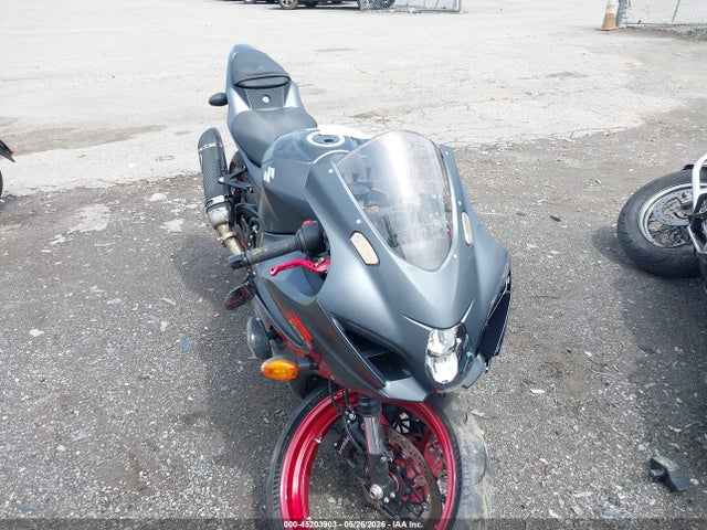Salvage Suzuki Gsx-r1000 Image