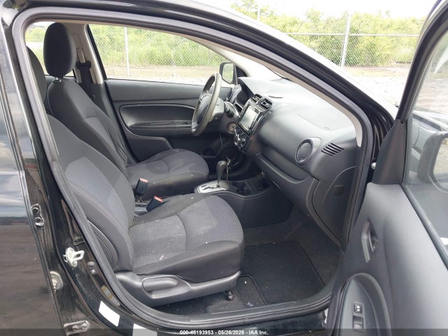 Mitsubishi Mirage Es