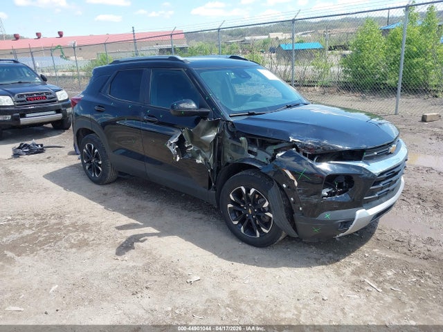 Salvage Chevrolet Trailblazer Image