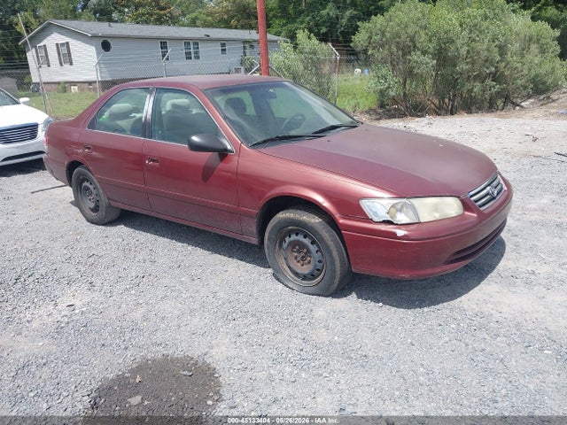 Salvage Toyota Camry Image