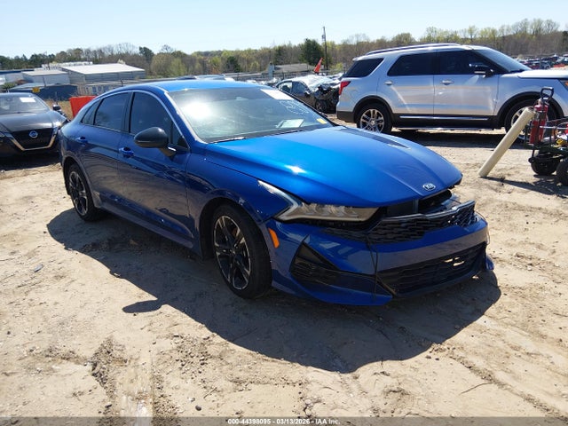 Salvage Kia K5 Image