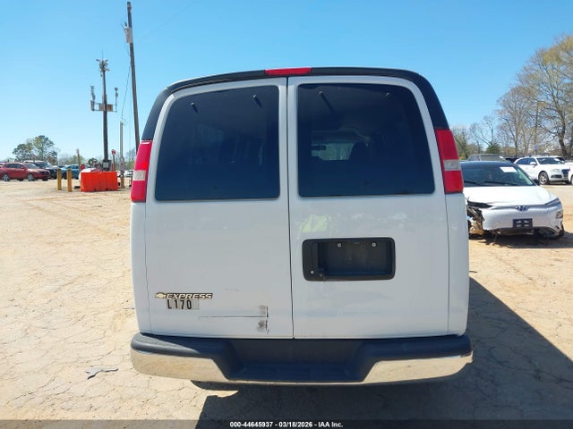 Chevrolet Express Lt