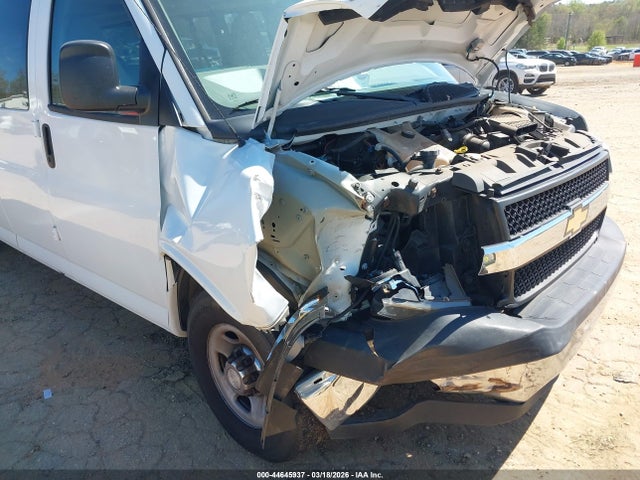 Chevrolet Express Lt