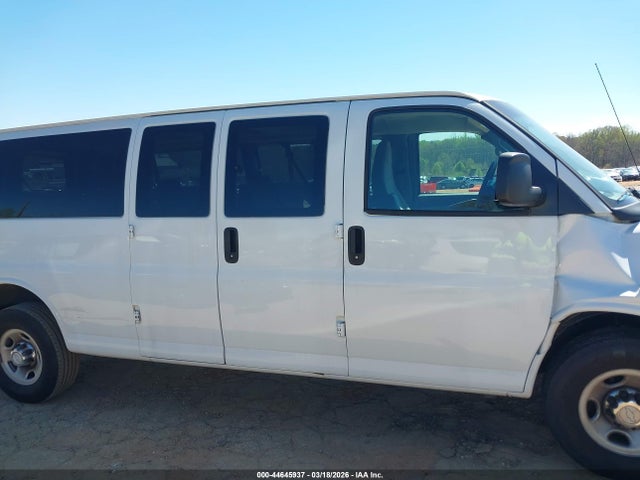 Chevrolet Express Lt