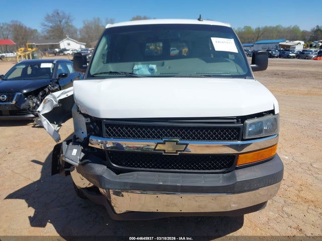 Chevrolet Express Lt