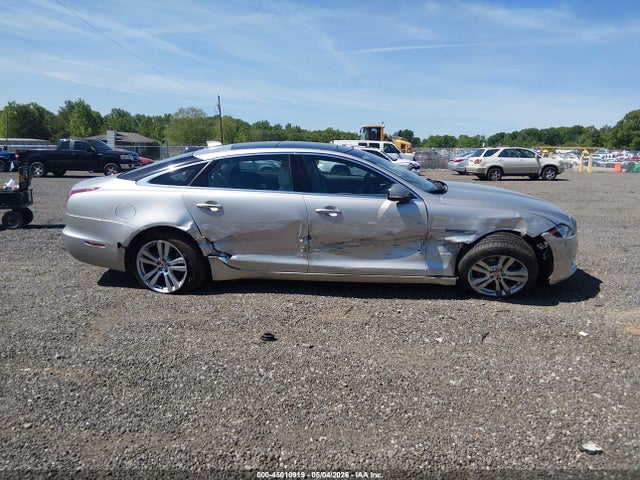 Jaguar XJ Xjl Portfolio