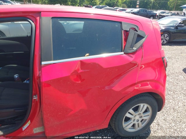 Chevrolet Sonic Lt Auto