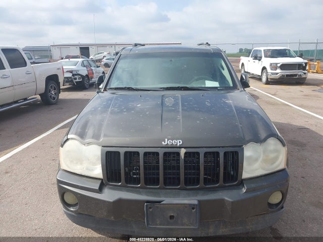 Jeep Grand Cherokee Laredo