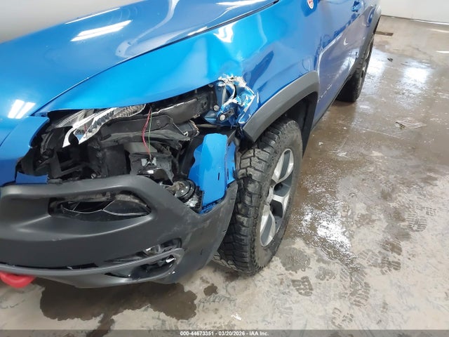 Jeep Cherokee Trailhawk 4x4