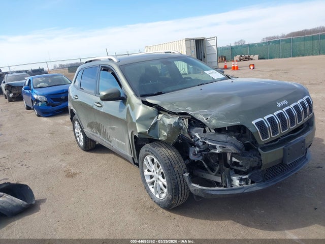 Salvage Jeep Cherokee Image