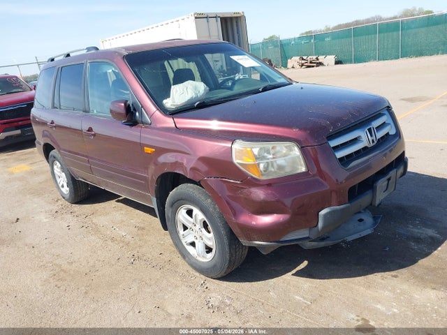 Salvage Honda Pilot Image