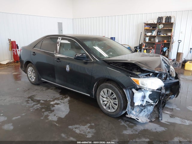 Salvage Toyota Camry Image