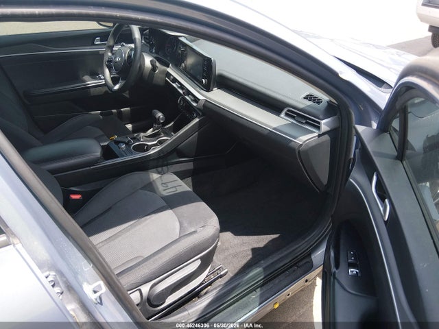 Kia K5 Lxs