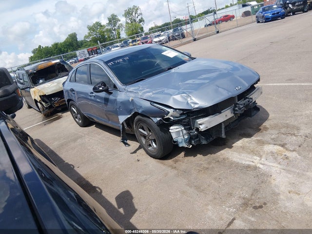 Salvage Kia K5 Image