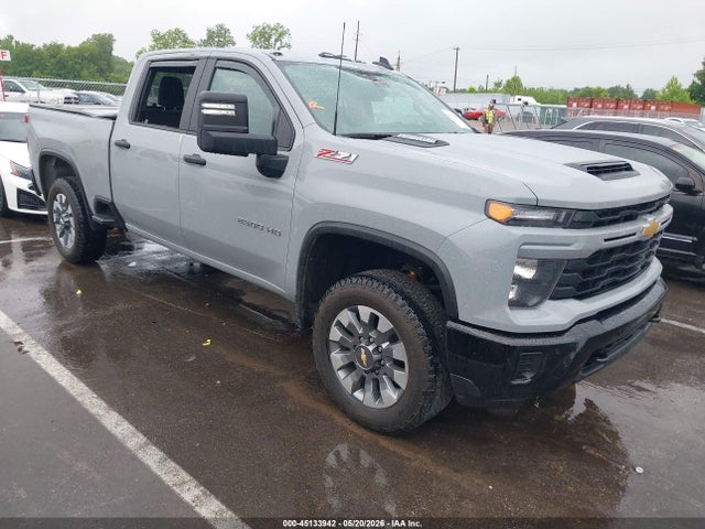 Salvage Chevrolet Silverado 2500 Image