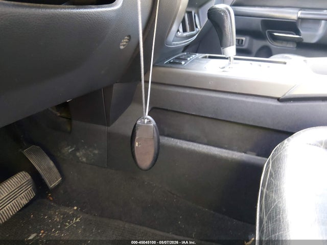 Nissan Armada Platinum