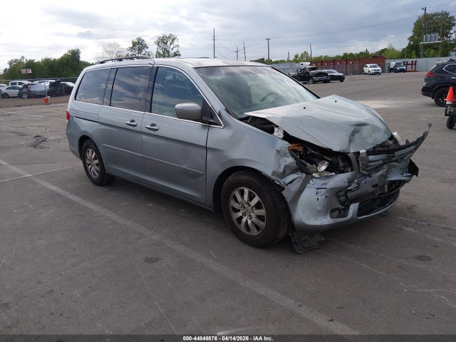 Salvage Honda Odyssey Image
