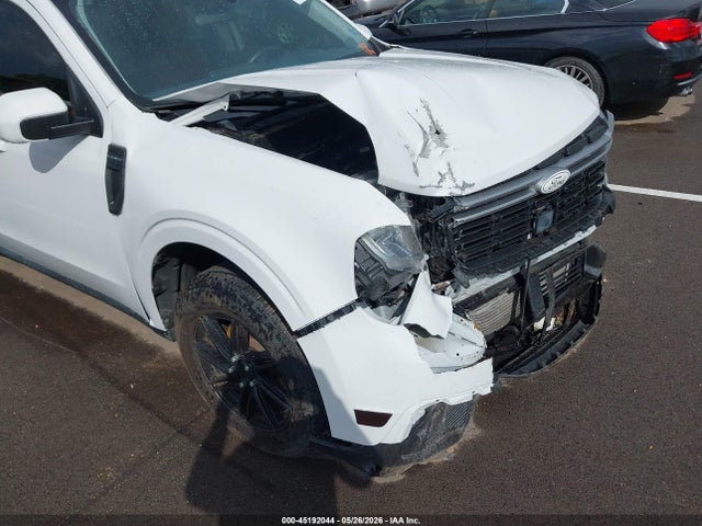 Ford Maverick Lariat