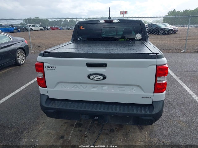 Ford Maverick Lariat