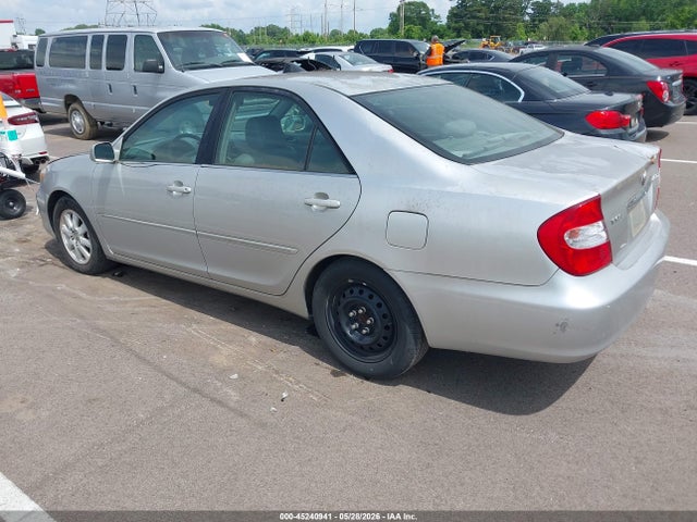 Toyota Camry Xle V6
