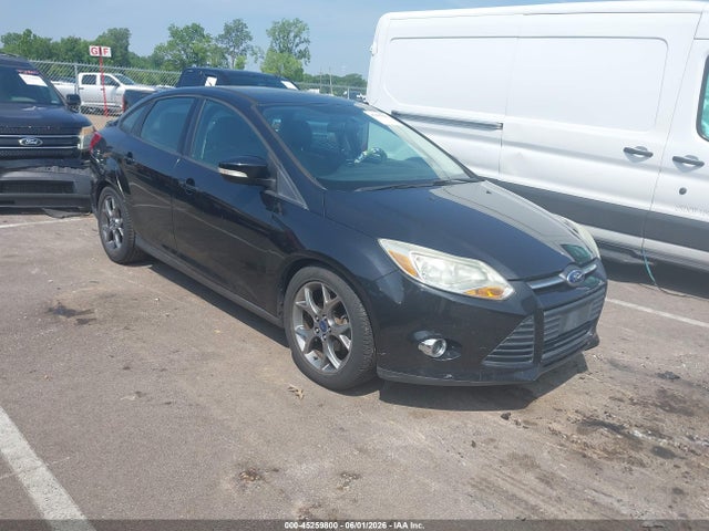 Salvage Ford Focus Image