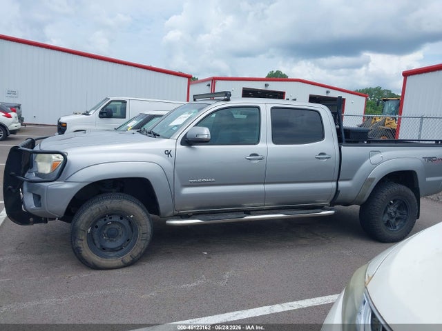 Toyota Tacoma Base V6