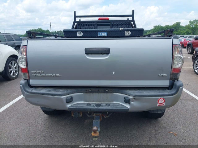 Toyota Tacoma Base V6