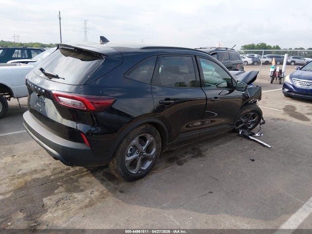 Ford Escape St-line