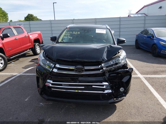 Toyota Highlander Limited Platinum